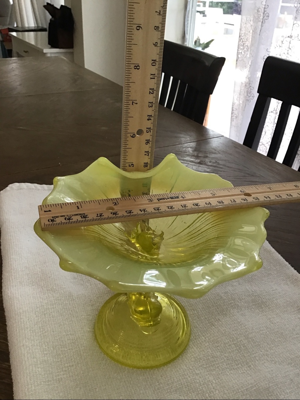 Vintage Vaseline uranium glass dolphin/fish stem compote - Picture 10 of 11